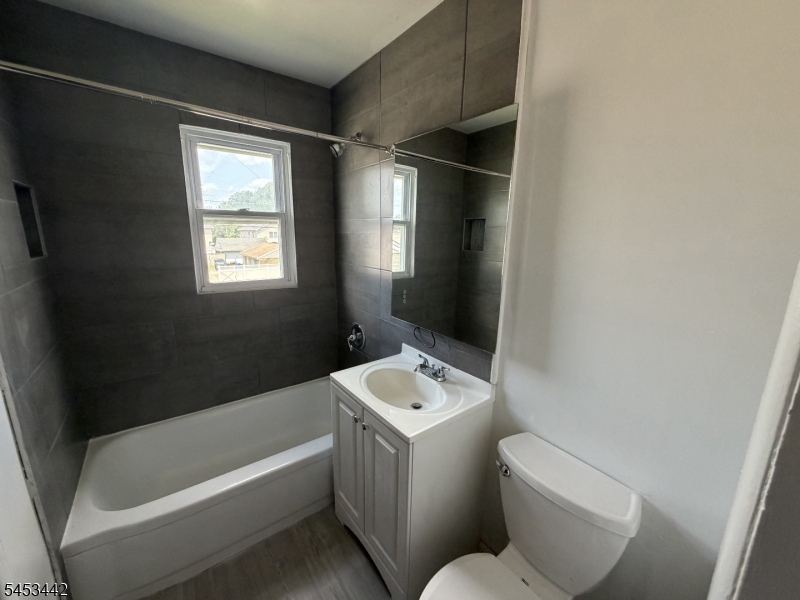 1110 Bower St Property Photo 13