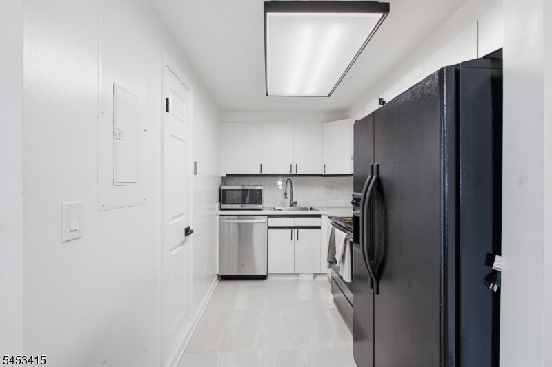 446 Passaic St 4h Property Photo 7