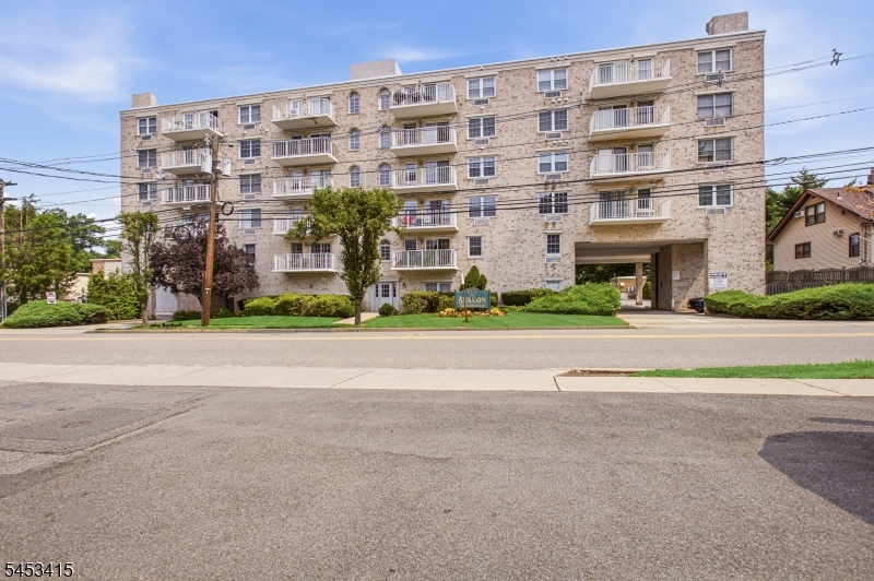 446 Passaic St 4h Property Photo 15