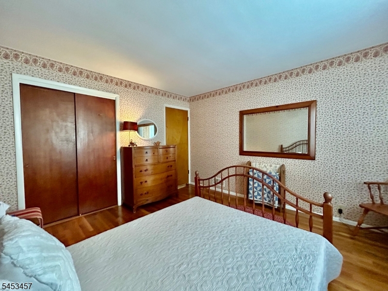 729 7th St Property Photo 15
