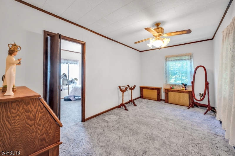 725 Sayre Ave Property Photo 16