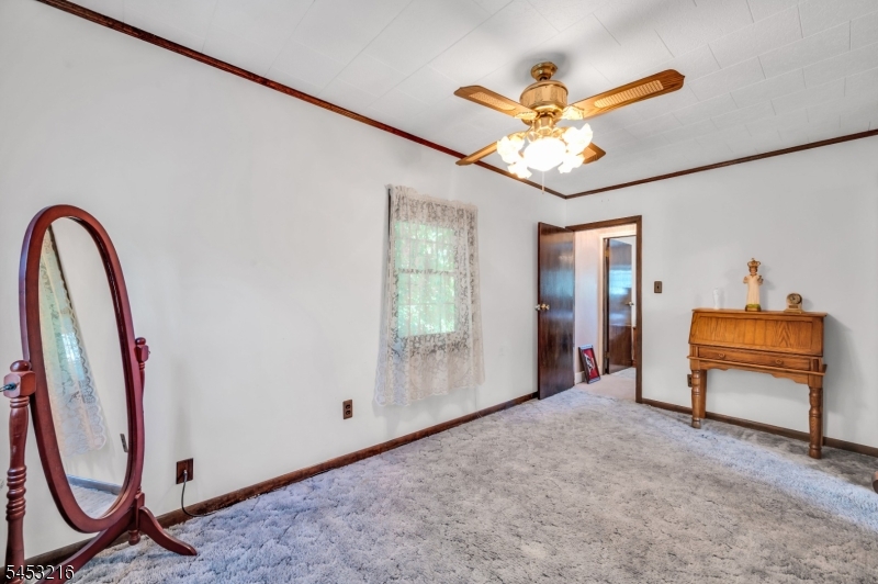725 Sayre Ave Property Photo 17