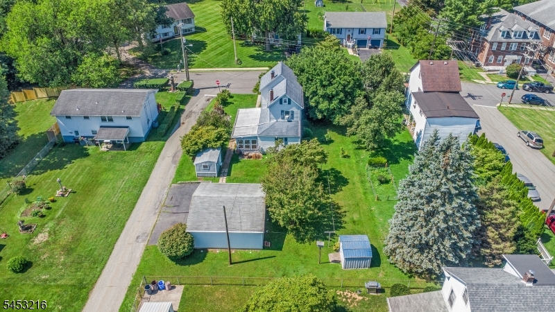 725 Sayre Ave Property Photo 31