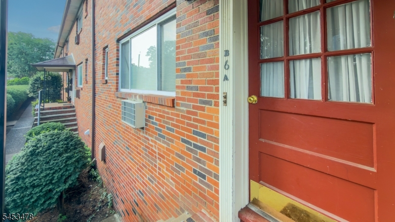 37 Espy Rd 6b Property Photo 2