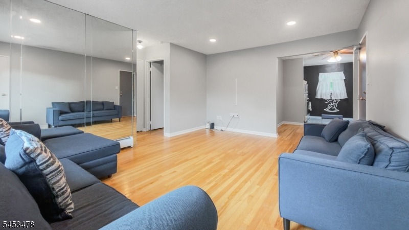 37 Espy Rd 6b Property Photo 4