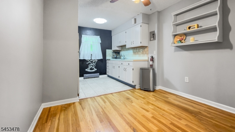 37 Espy Rd 6b Property Photo 8