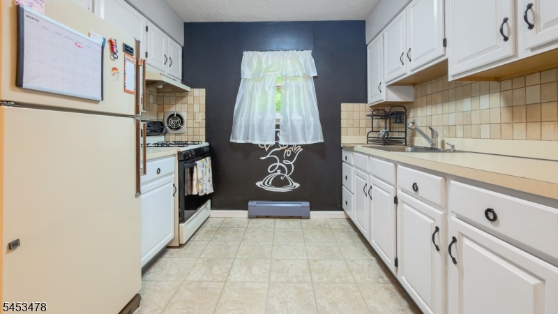 37 Espy Rd 6b Property Photo 10