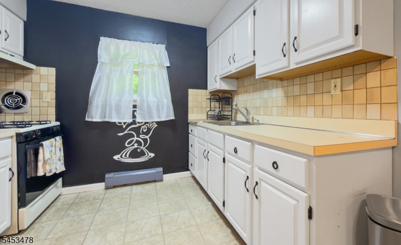 37 Espy Rd 6b Property Photo 11