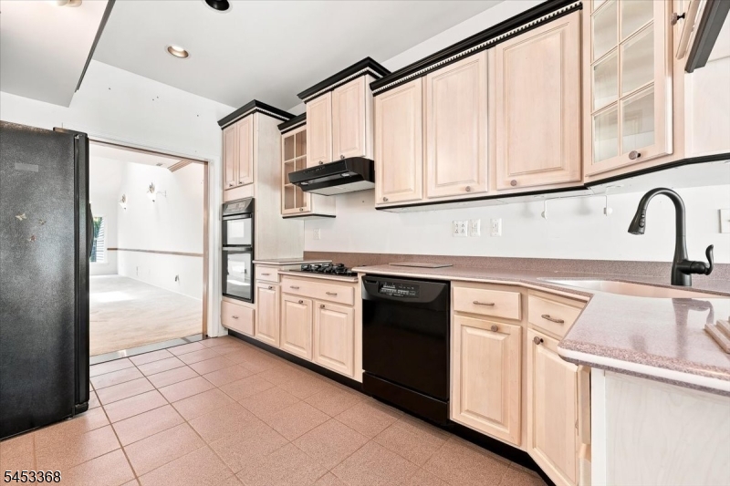 162 Richmond Rd Property Photo 10
