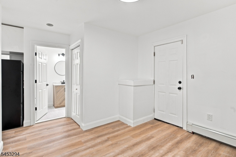 1024 Laura St Property Photo 8