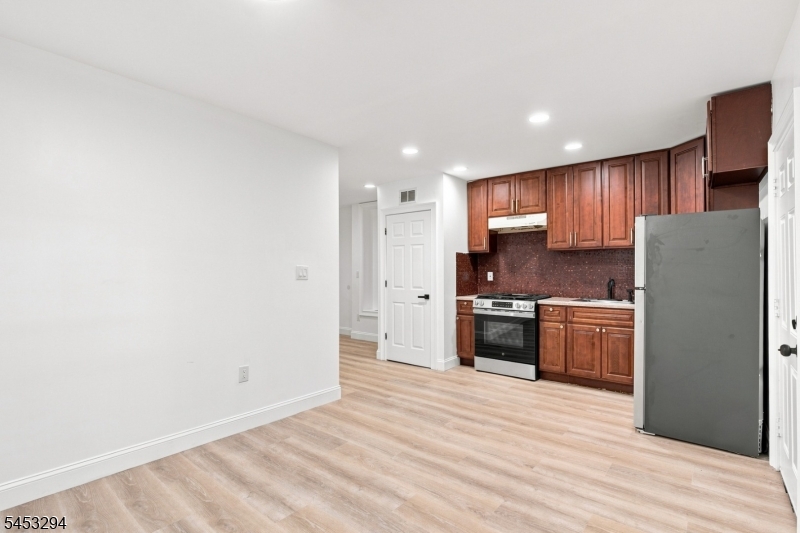 1024 Laura St Property Photo 21