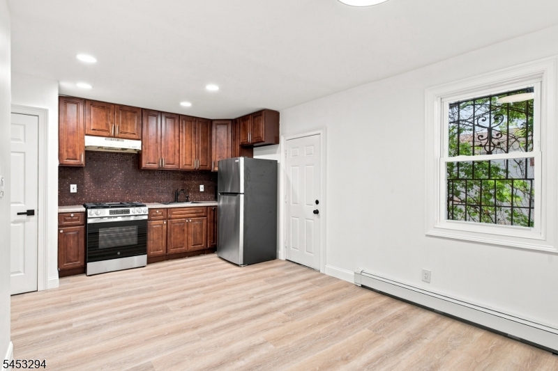 1024 Laura St Property Photo 23