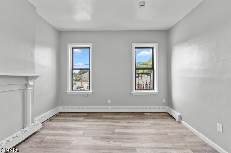 9 Monroe St 6 Property Photo 2