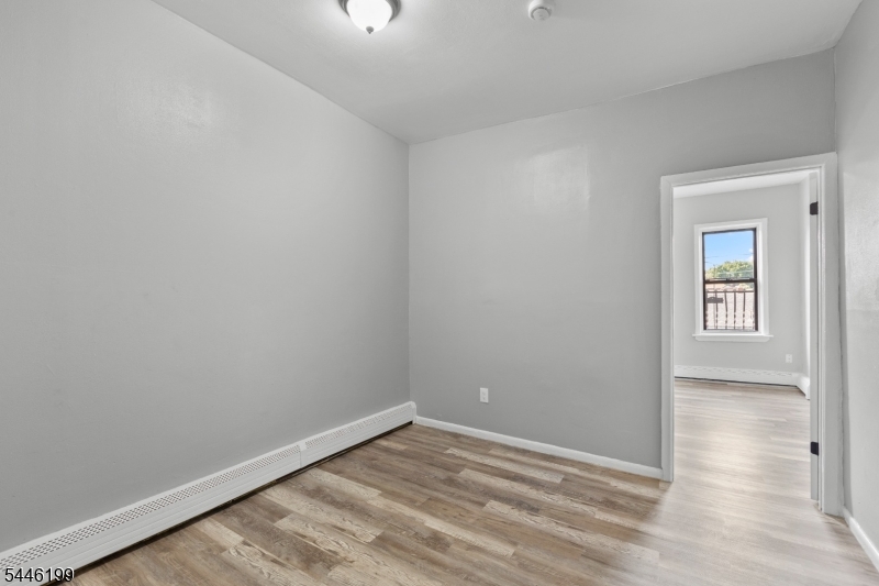 9 Monroe St 6 Property Photo 15