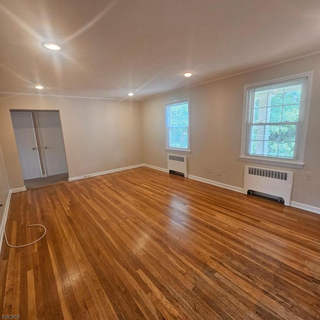 390 Morris Ave 20 Property Photo 1