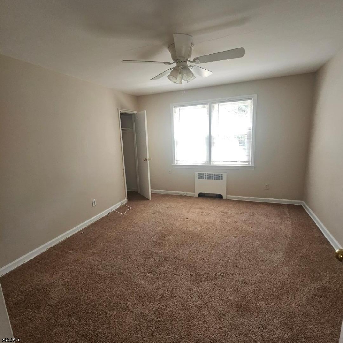 390 Morris Ave 20 Property Photo 3