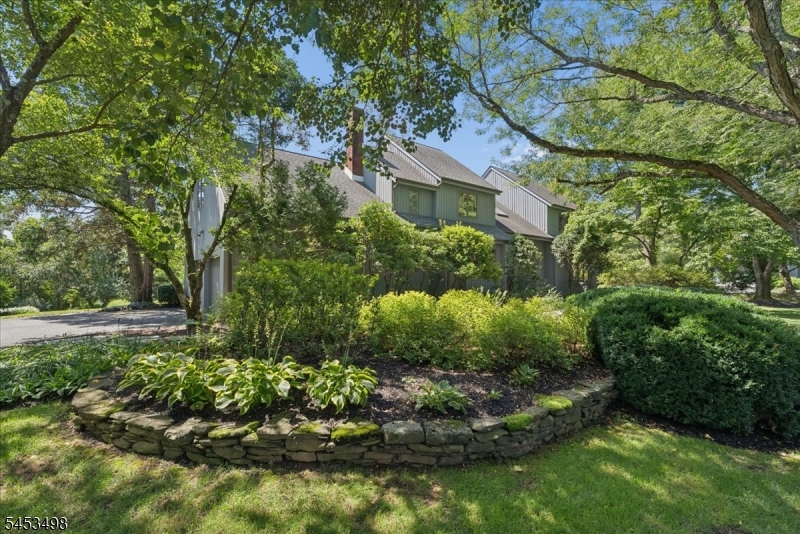15 Copper Vail Ct Property Photo 1