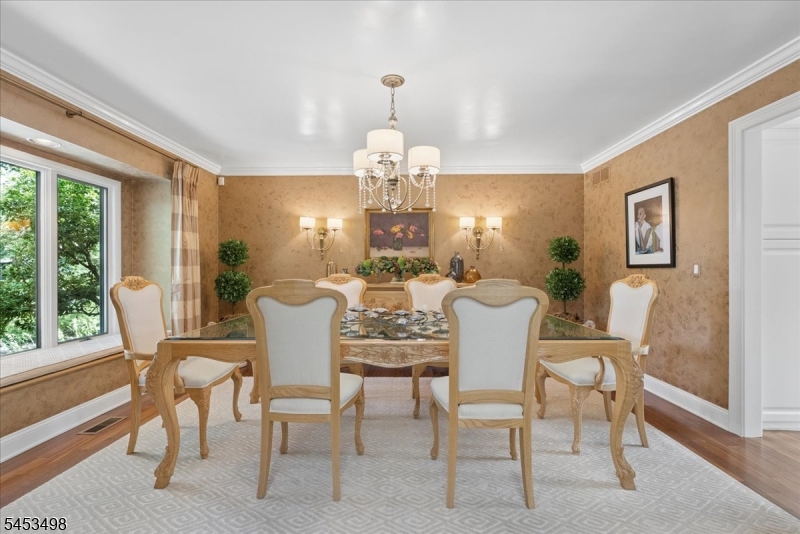 15 Copper Vail Ct Property Photo 7