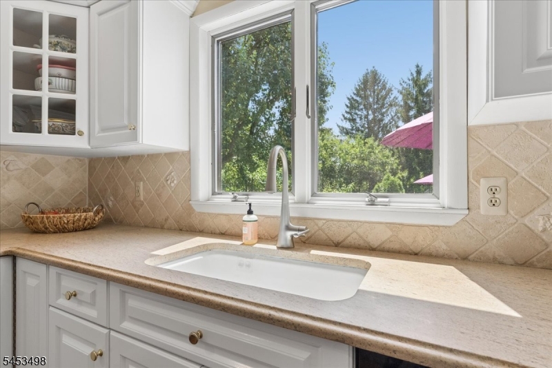 15 Copper Vail Ct Property Photo 21