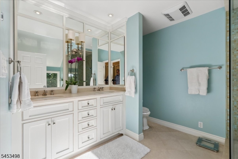 15 Copper Vail Ct Property Photo 30