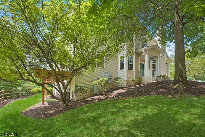 44 King George Rd Property Photo 37
