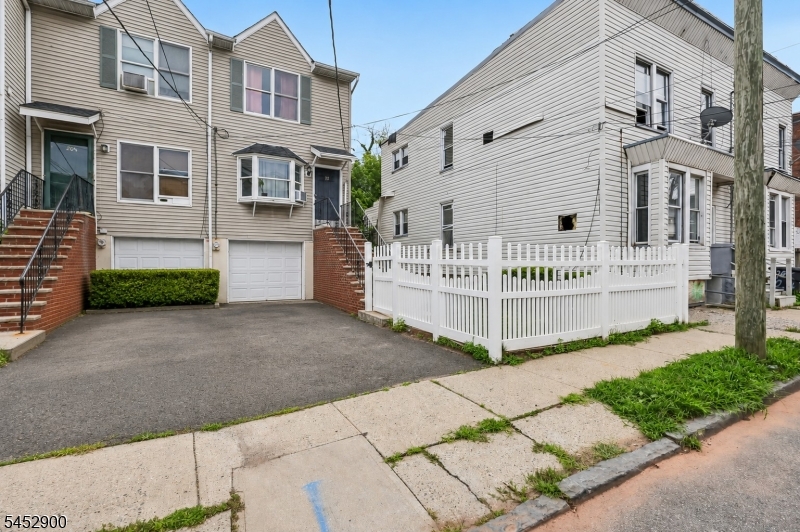 22 Hecker St 22 Property Photo 1