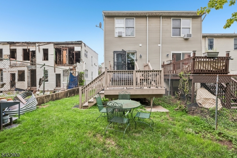 22 Hecker St 22 Property Photo 3