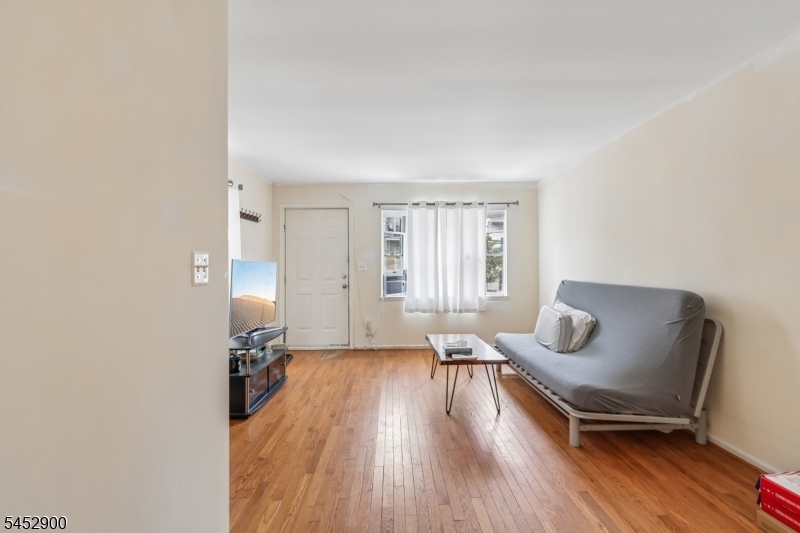 22 Hecker St 22 Property Photo 8