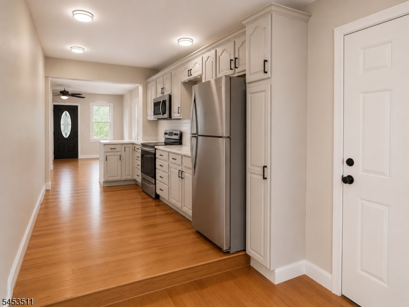 52 Park Ave Property Photo 3