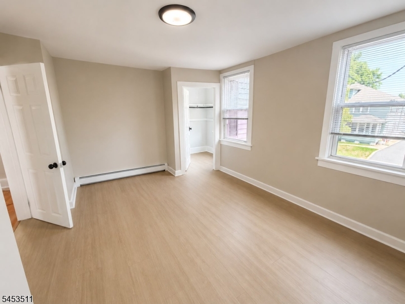 52 Park Ave Property Photo 10
