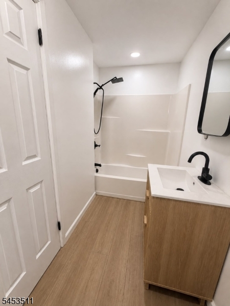 52 Park Ave Property Photo 11