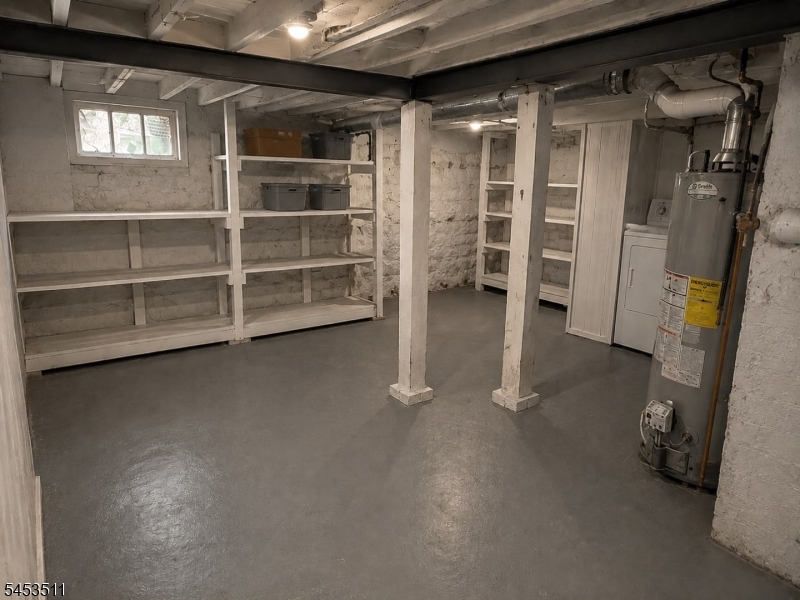 52 Park Ave Property Photo 13