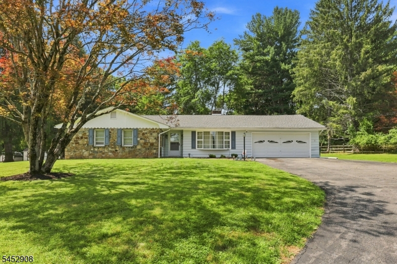 7 Brantwood Ter Property Photo 1