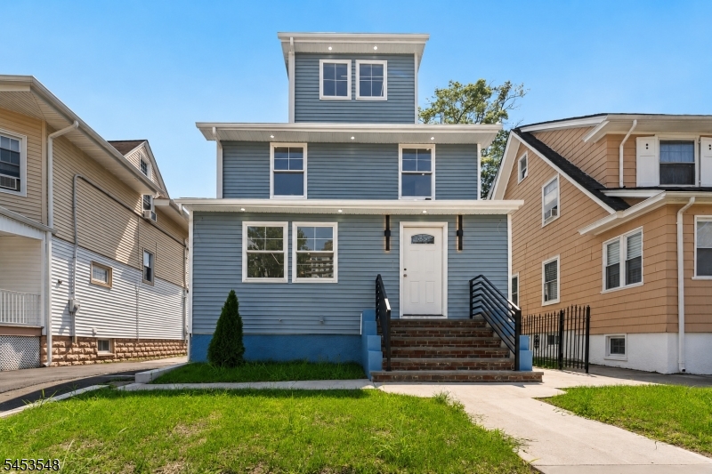 37 Wayne Ave Property Photo 1