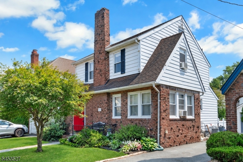 17 Ferncliff Rd Property Photo 1