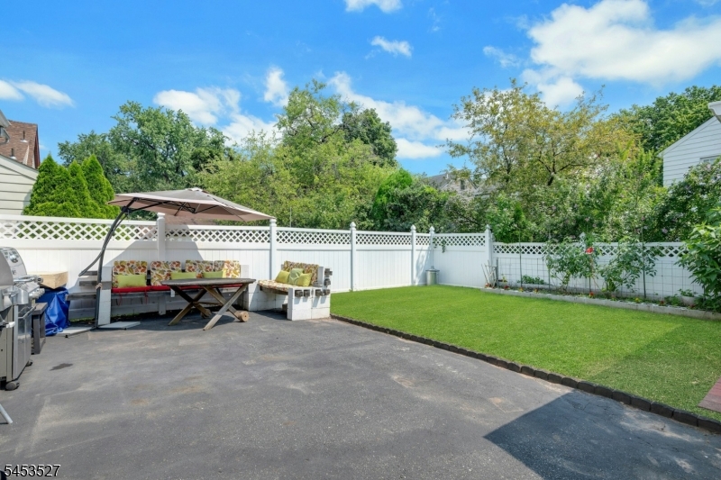 17 Ferncliff Rd Property Photo 28