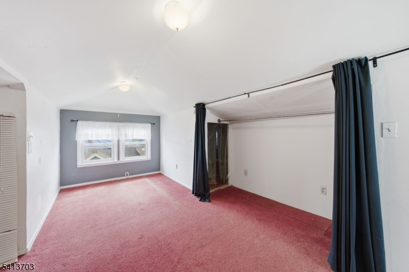 149 Roessler St Property Photo 11