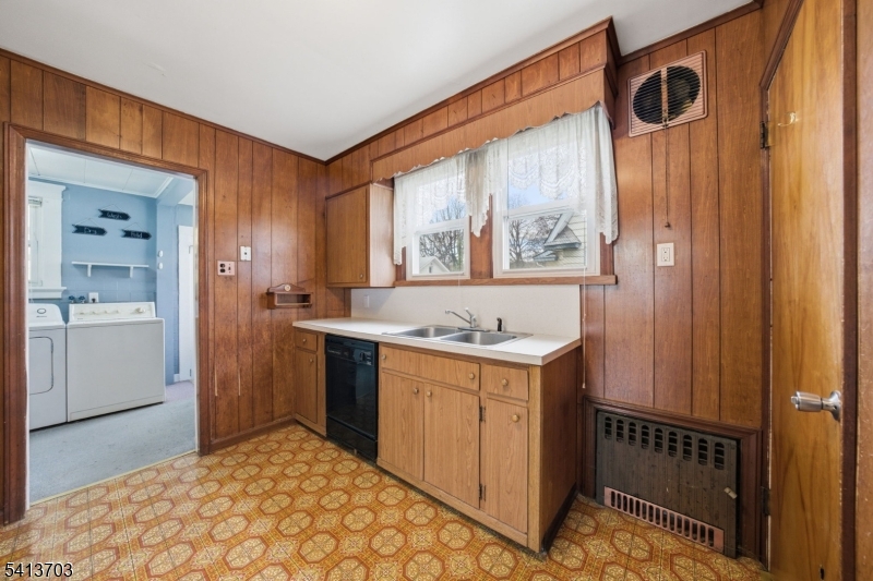 149 Roessler St Property Photo 14