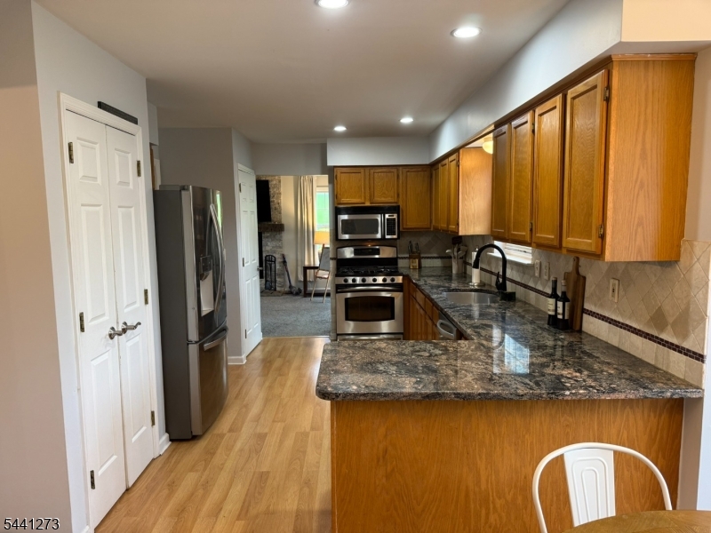 4 Fox Chase Rd Property Photo 11