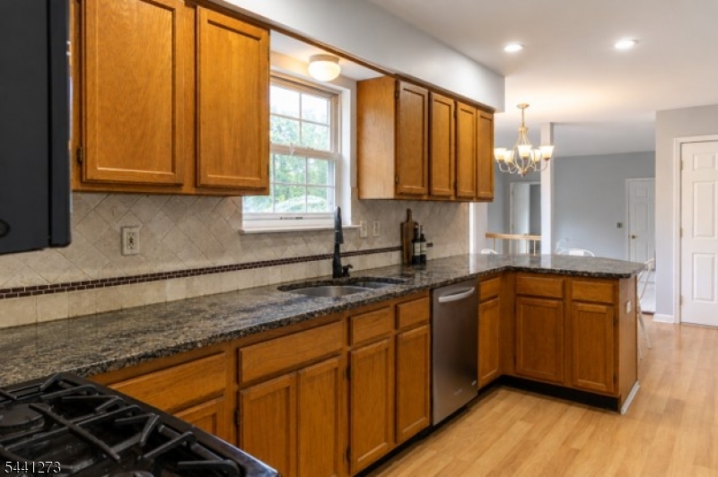 4 Fox Chase Rd Property Photo 14