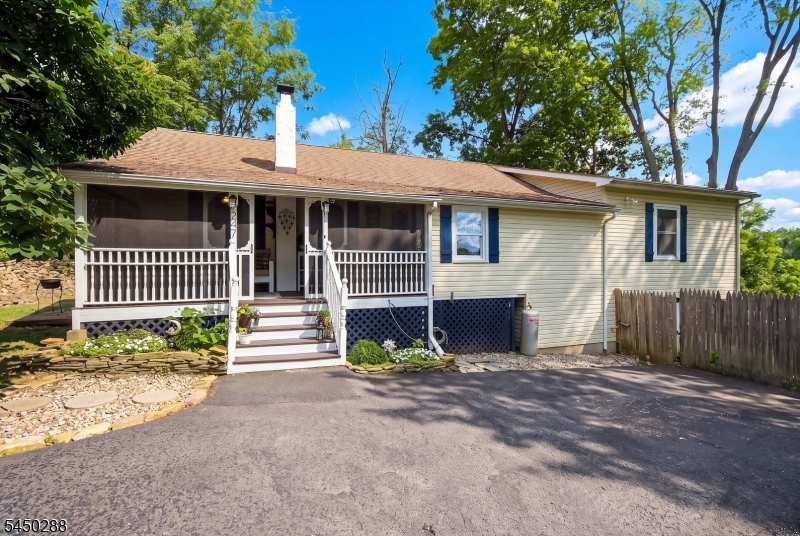 247 Musconetcong River Rd Property Photo 2