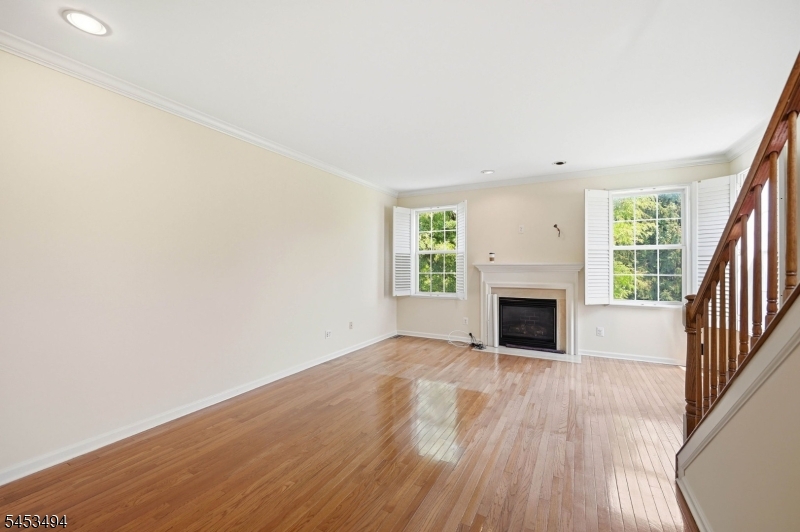 427 Hartford Drive Property Photo 8