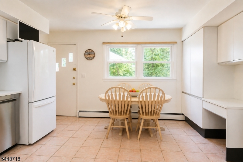 7 Rosemont Ter Property Photo 9