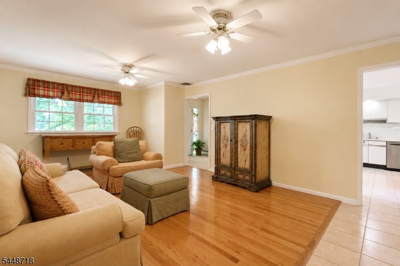 7 Rosemont Ter Property Photo 11