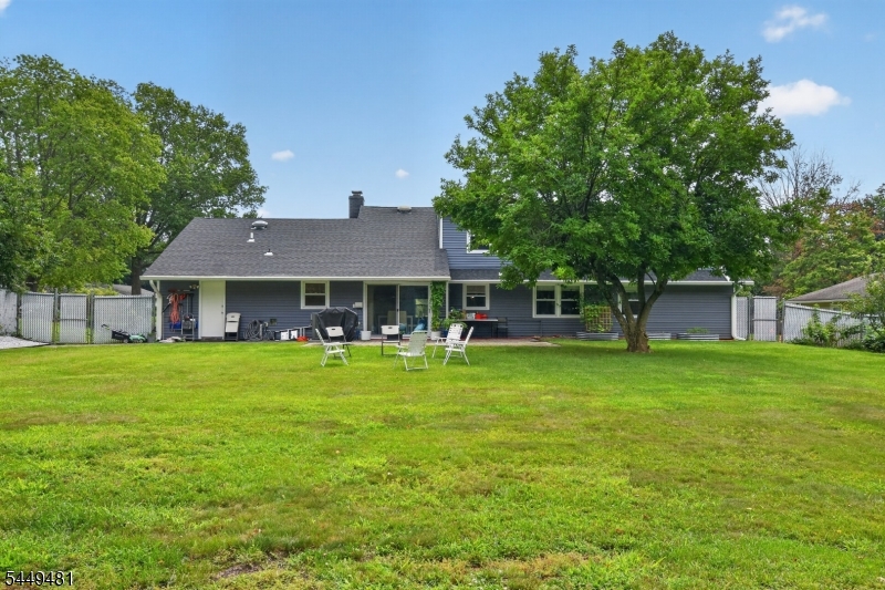 62 Macafee Rd Property Photo 4