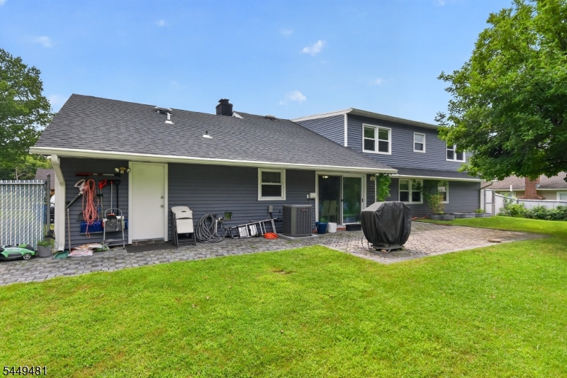 62 Macafee Rd Property Photo 5