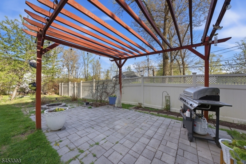 7 Valley Rd A Property Photo 28
