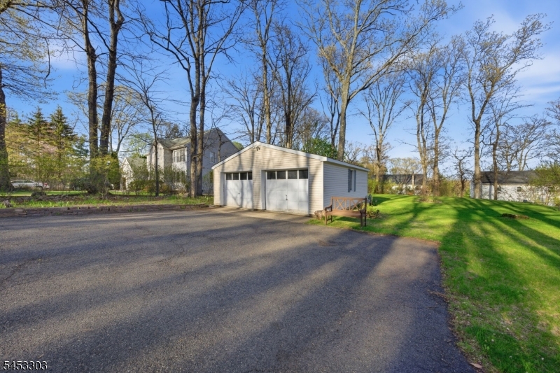 7 Valley Rd A Property Photo 32