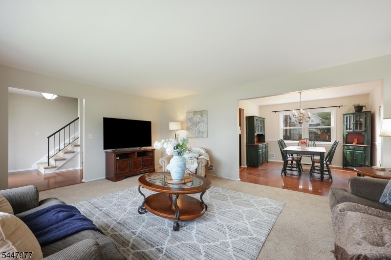 77 Rohill Rd Property Photo 9