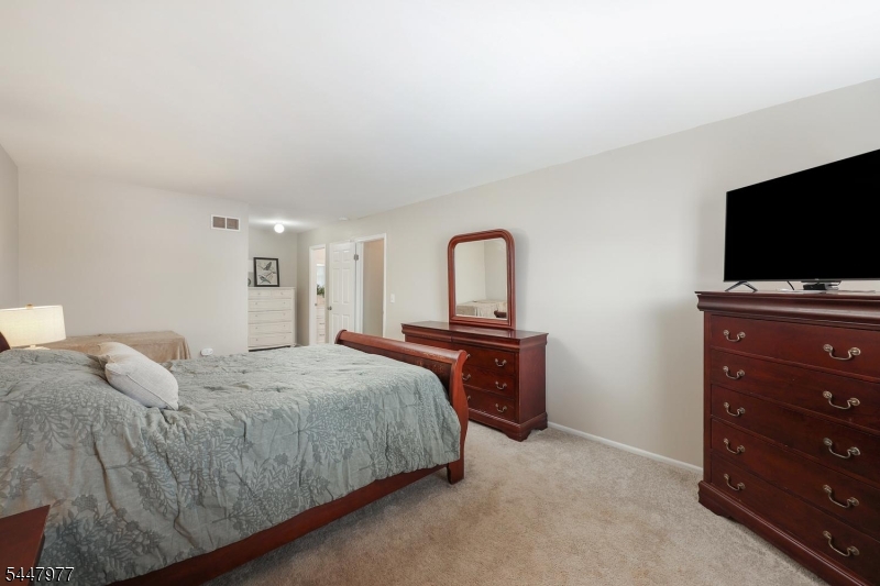 77 Rohill Rd Property Photo 24
